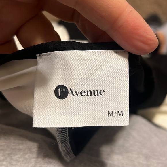 1ère Avenue black/cream 3/4 sleeve handkerchief hem top - Picture 8 of 9